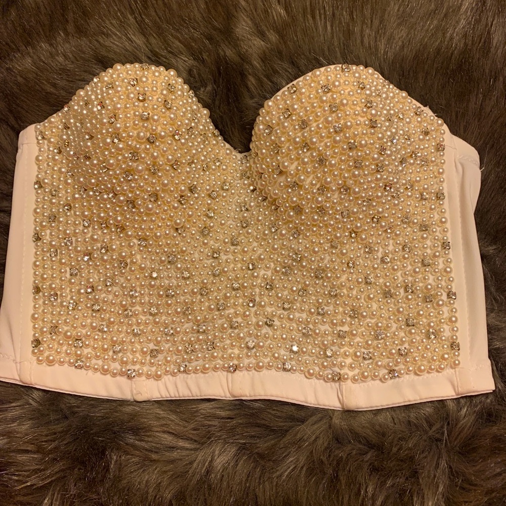 Beautiful Top with pearls snd Swarovski.